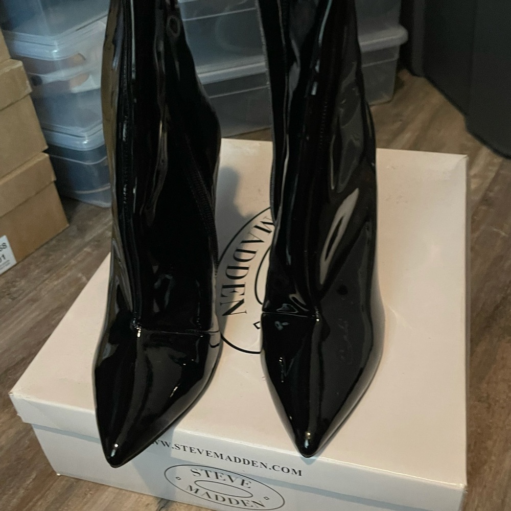 Steve Madden Women’s Bootie